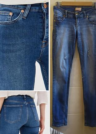 Джинсы / скинни с заниженной талией известного бренда bershka