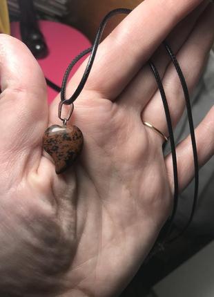 Кулон подвеска натуральный камень красная яшма на шнурке