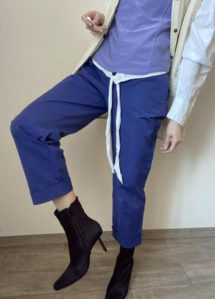 Сиреневые брюки укороченые классические яркие1 фото