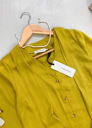 Горчичная шифоновая блуза с двумя завязками4 фото