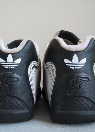 Фирменные кожаные кроссовки adidas, размер 243 фото