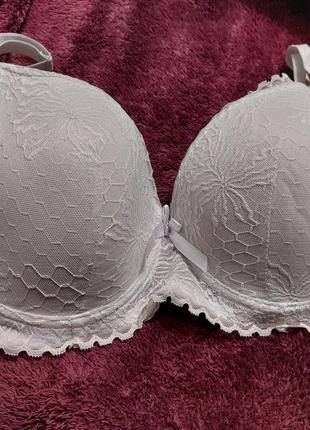 Бюстгальтер