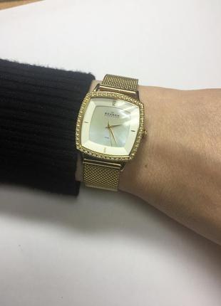 Часы женские skagen mk348sglt8b, с камнями swarovski, оригинал5 фото