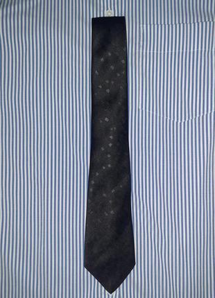 Чёрный галстук в крапинку1 фото