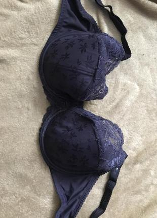 Б’юстгалтер