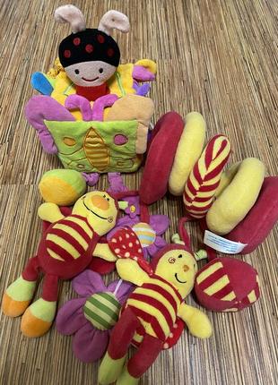 Мягкая спираль babyono на кроватку, коляску и кубик