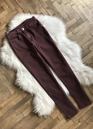 Вінтажні вузькі джинси levis
