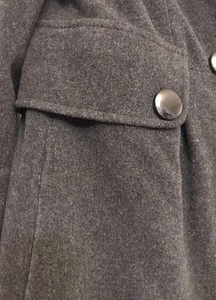 Двубортное приталенное полушерстяное укороченное пальто7 фото