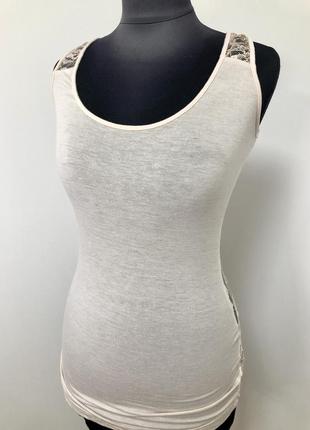 Майка бежевая интересная спинка