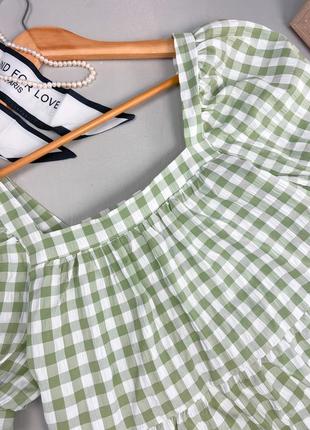 Салатовая воздушная блуза с квадратным вырезом4 фото