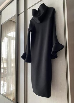 Красивое чёрное тёплое платье с капюшоном7 фото