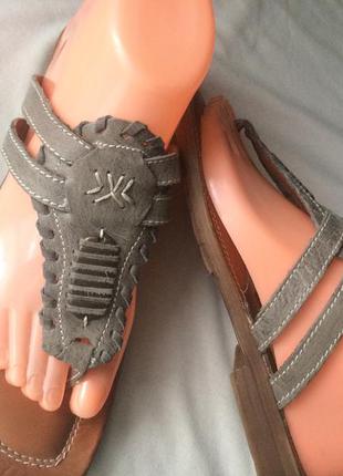 Рр 37-25 см стильные удобные кожаные шлепанцы кожа van derlaan