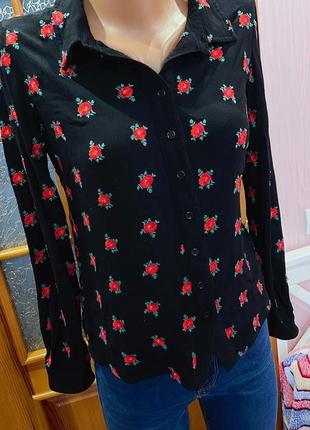 Блузка сорочка блуза в квітковий принт блузка в цветы черная блузка