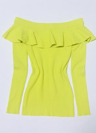 Яркая кофточка