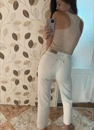 Белые прямые джинсы2 фото