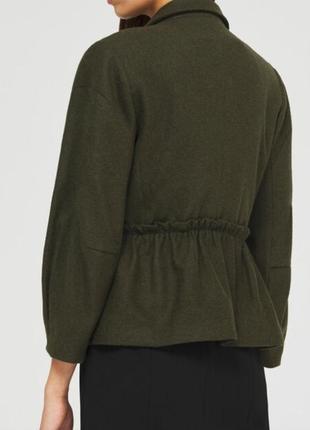Дизайнерский жакет пиджак укороченный шерстяной свободный темно-зеленый с баской р 84 фото