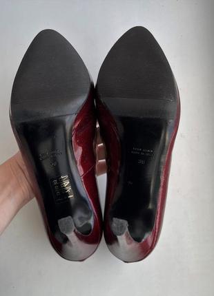 Шикарні шкіряні лаковані туфлі gaia d'este 38 р. італійські червоні бордо7 фото