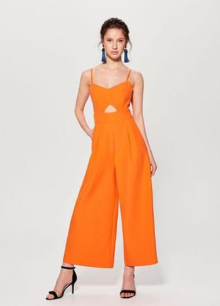 Яскравий комбінезон