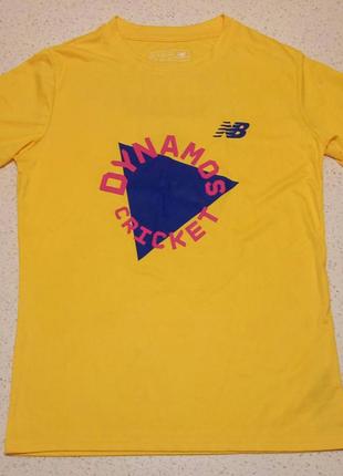 Отличная футболка new balance