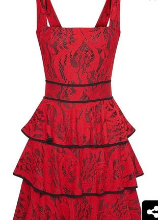Платье вечернее кружевное prettylittlething красное с чёрным квадратный вырез весеннее летнее4 фото