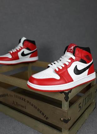 Женские кроссовки nike air jordan 1 retro high6 фото