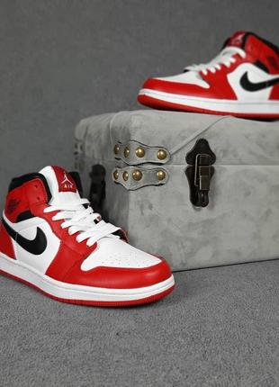 Женские кроссовки nike air jordan 1 retro high4 фото