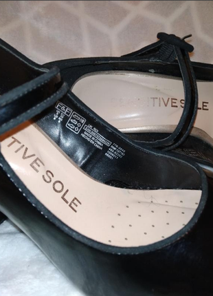 Р. 38,5-39,5 женские лаковые, нарядные туфли на устойчивом, широком, толстом, кввдратном, удобном каблуке6 фото