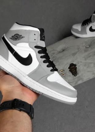 Кроссовки женские nike air jordan 1 retro high4 фото