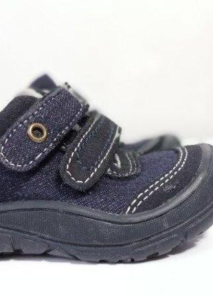 Кожаные фирменные детские кроссовки для малыша 20 р1 фото