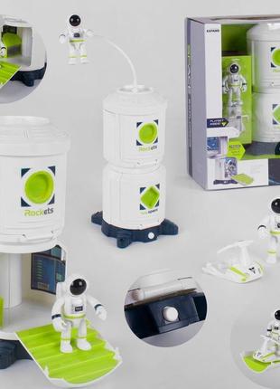 Набор "космический корабль" со светом, звуком, фигурка космонавта