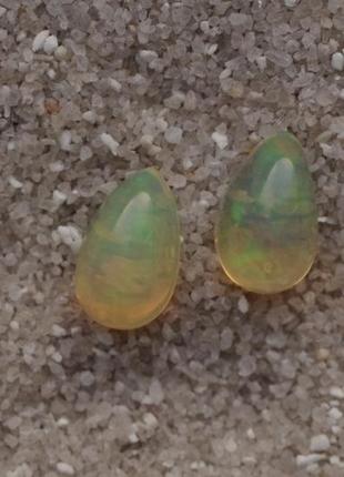 Набор 2 кристалических опала . капля.
