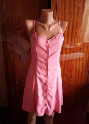 Трэндовое милое розовое платье/сарафан на пуговицах и тонких бретельках h&m2 фото