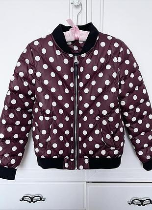 Куртка і -пуховик дольче габбана, розмір 40 ( s-m). у використанні не була. перша ціна набагато вище .