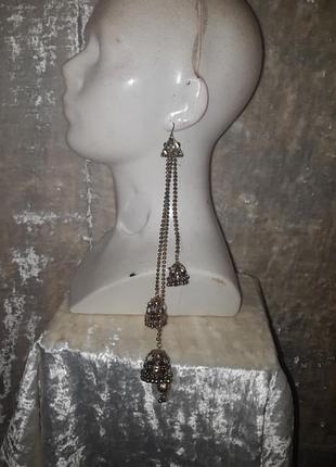 Крутые индийские серьги джумки на длинных цыпочках  свадебные