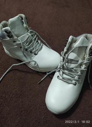 Зимові черевики снігоходи1 фото