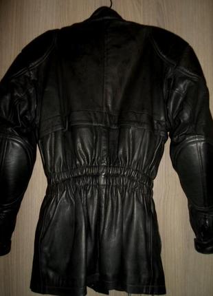 Куртка шкіряна мотокуртка жіноча розмір 482 фото