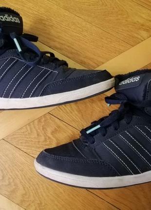 Демісезонні високі кеди adidas б/у5 фото