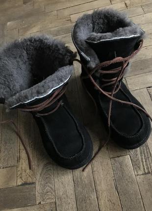 Теплые меховые ботинки ugg