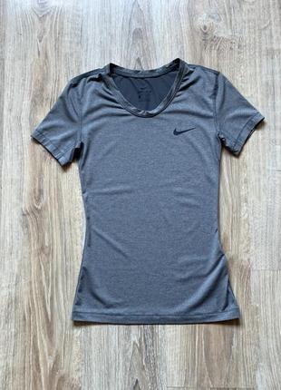 Жіноча футболка спортивна бігова для залу фітнесу