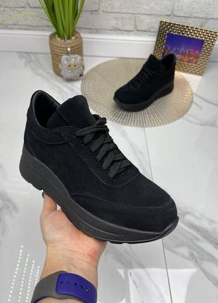 Чорні замшеві кросівки на платформі2 фото
