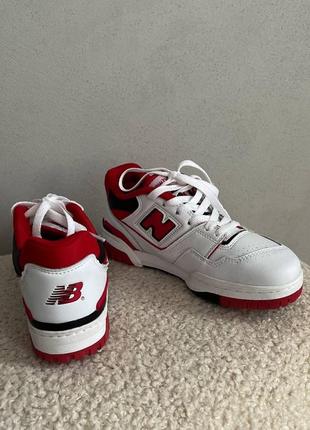 New balance 550 red брендові білі червоні кросівки беланс трендова модель жіночі круті білі кросівки6 фото