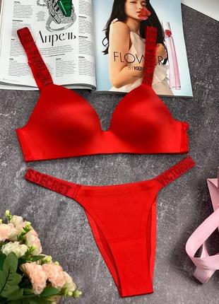 Комплект нижнего белья victoria’s secret бесшовный красный подарок на 14 февраля 8 марта