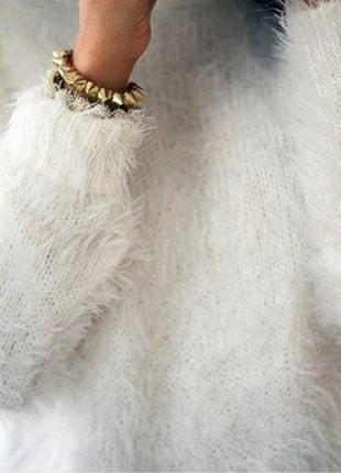 Свитер белый травка с хомутом