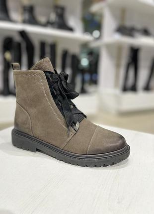 Напівчоботи демісезонні