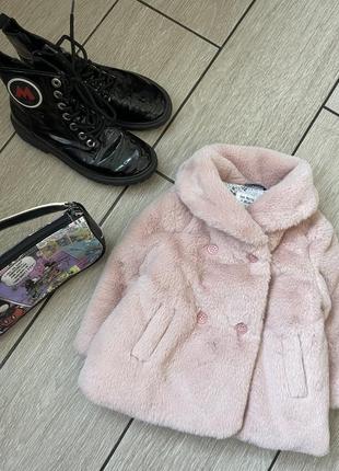 Шубка на дівчинку 9 міс