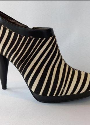 Чобітки натуральне хутро на замочку