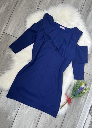 Платье цвета электрик блестящее прямого кроя с люрексом