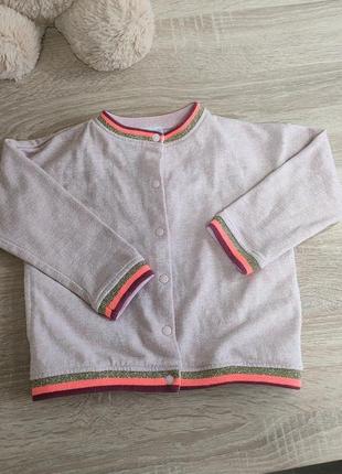 Классный бомбер на девочку.