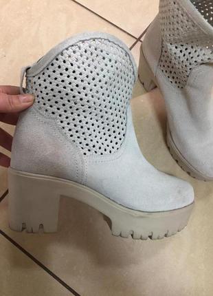 Сапоги ботинки