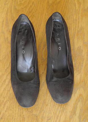 Туфлі замшеві коричневі розмір 36 1/2 стелька 24,2 см lario